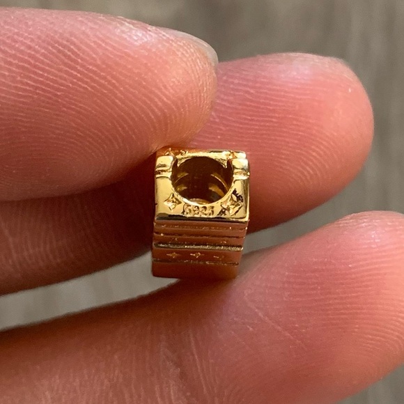 NWOT Star Wars, YGP, Shining 3-D Logo, Black Enamel LIMITED EDITION Charm 925 - Picture 8 of 10